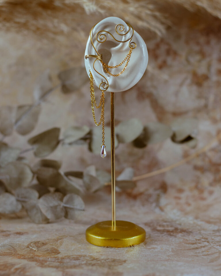 Décor d'oreille Lucielle en laiton