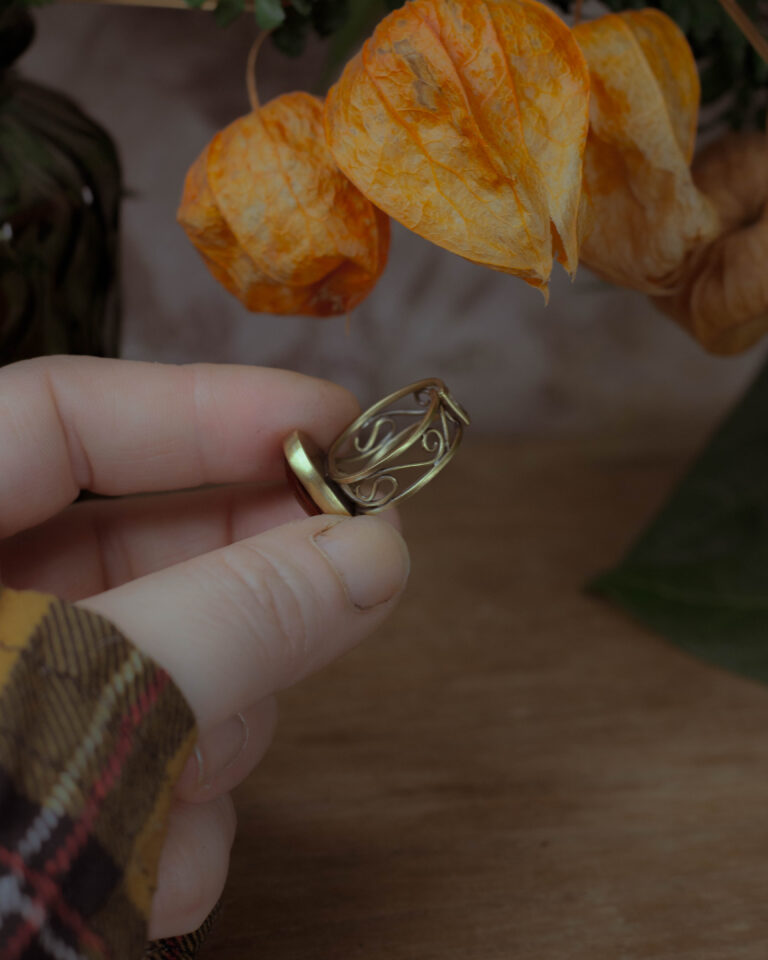 Bague citrouille laiton et verre ancien