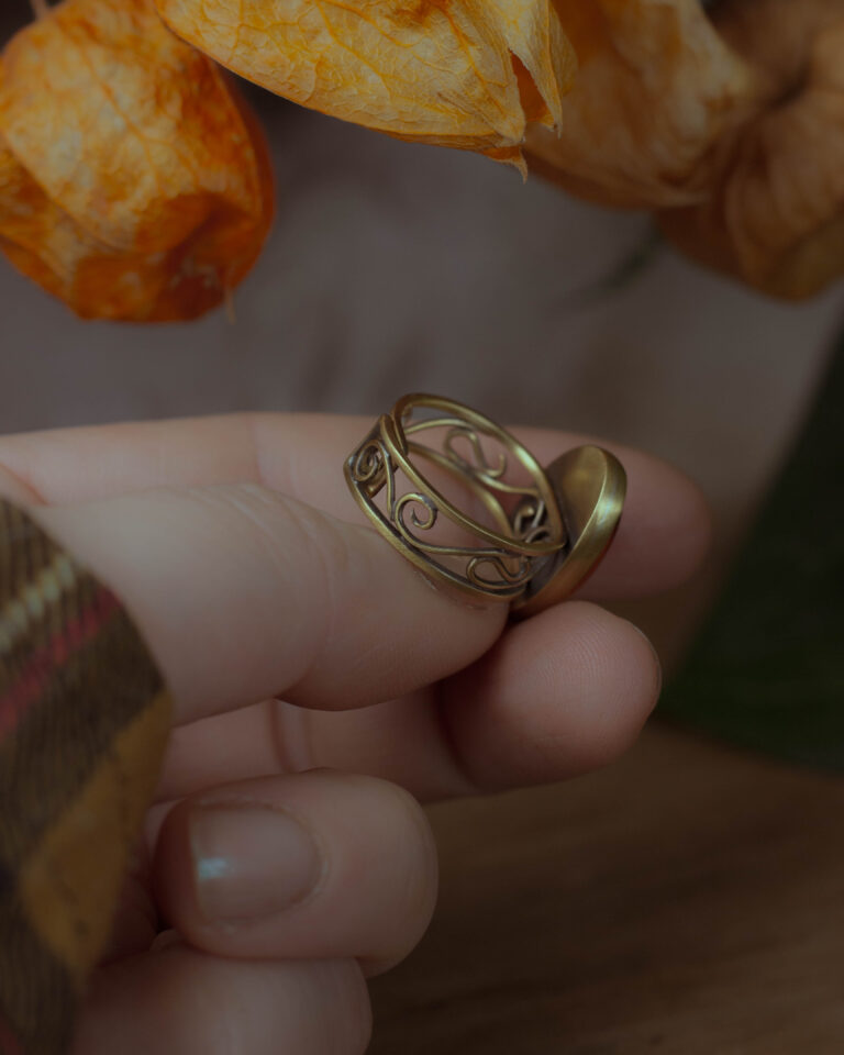 Bague citrouille laiton et verre ancien