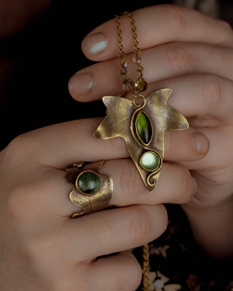 Bijoux artisanaux en laiton d'automne nature et fantastique-31