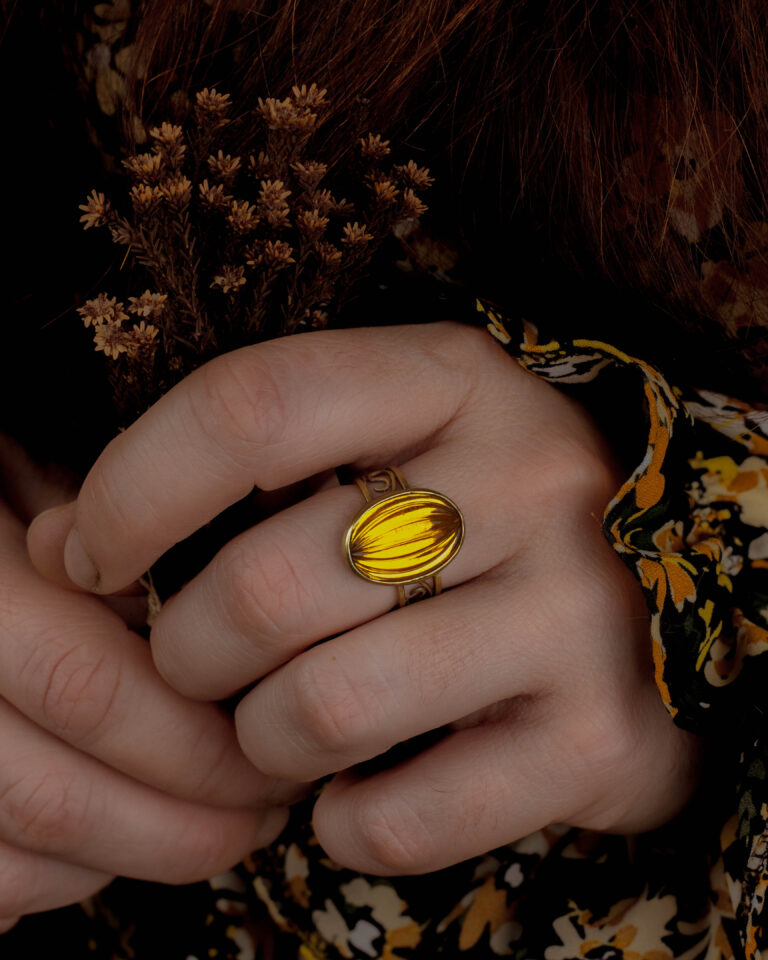 Bague citrouille laiton et verre ancien