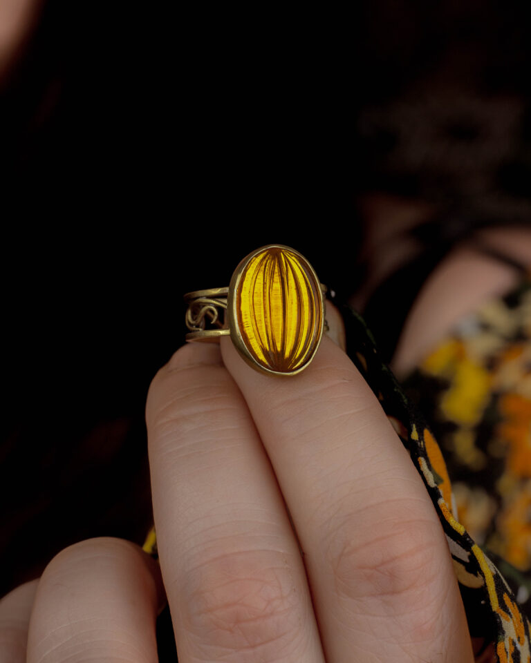 Bague citrouille laiton et verre ancien