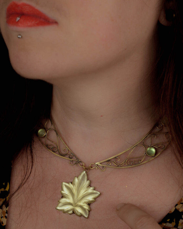 Collier plastron fait main art nouveau