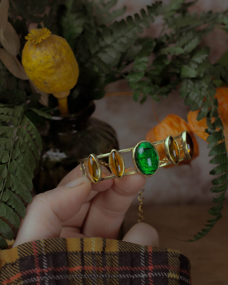 Bracelet artisanal unique en pierres de verre