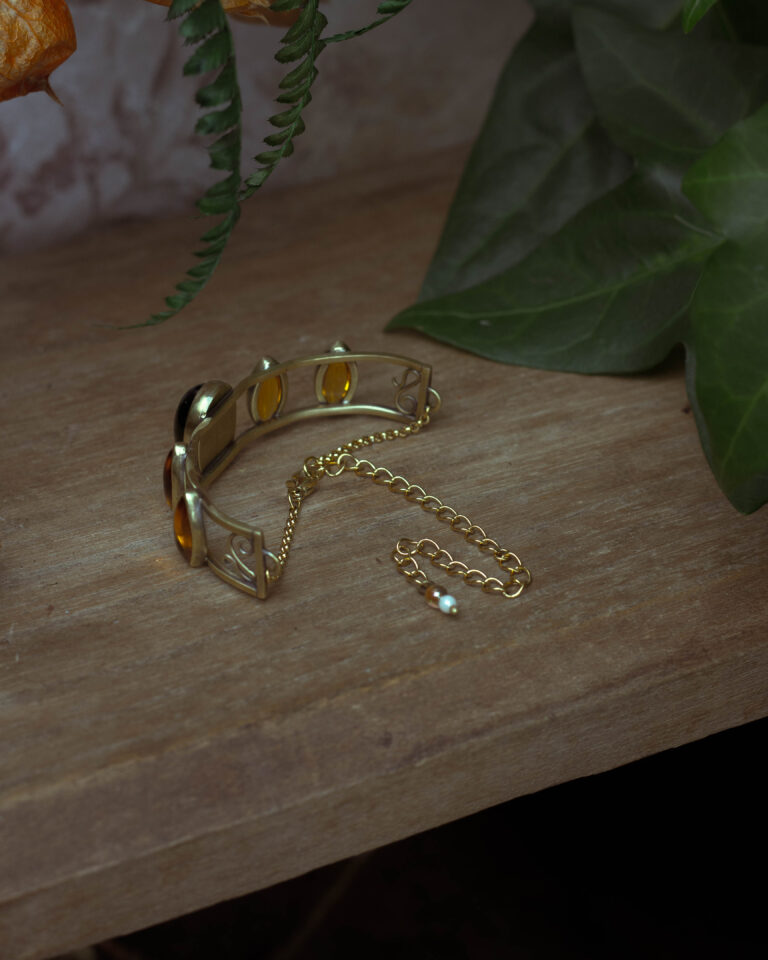 Bracelet artisanal unique en pierres de verre