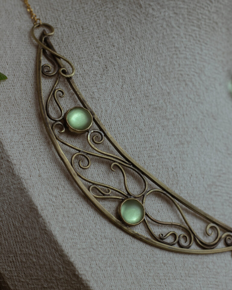 Collier plastron fait main art nouveau