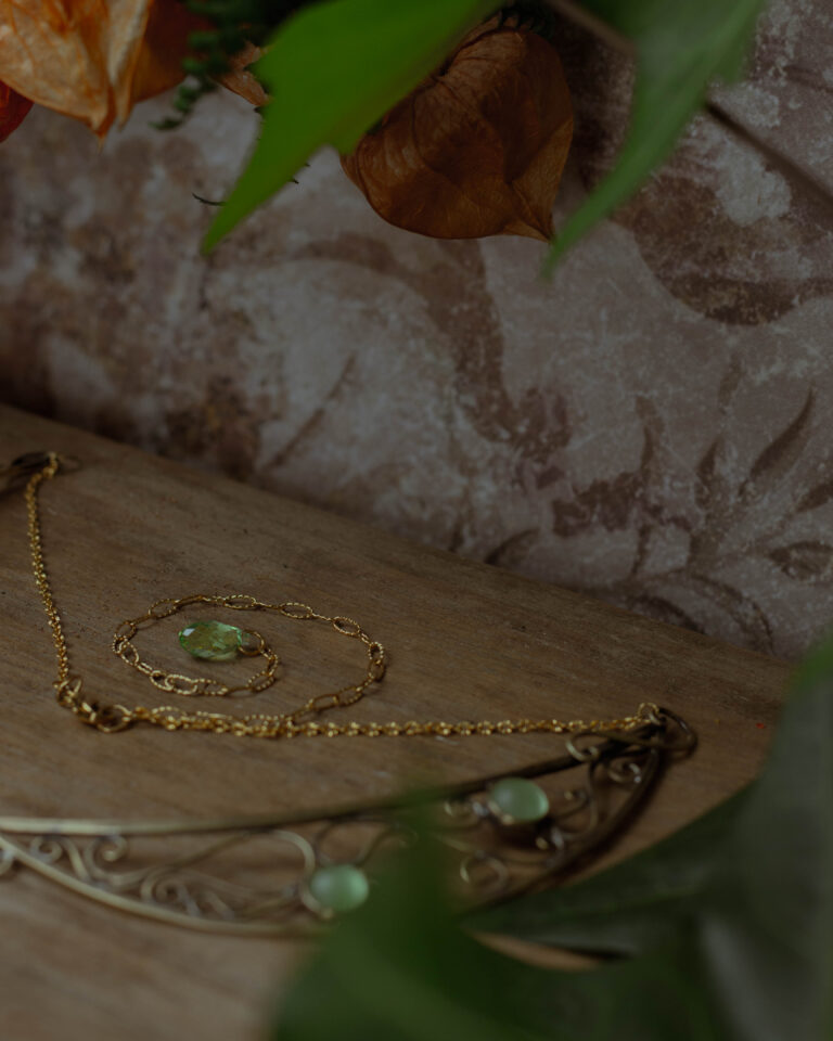 Collier plastron fait main art nouveau