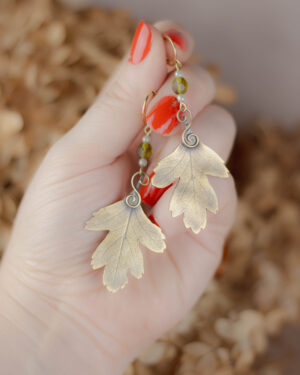 Boucles d'oreilles artisanale feuille d'aubépine