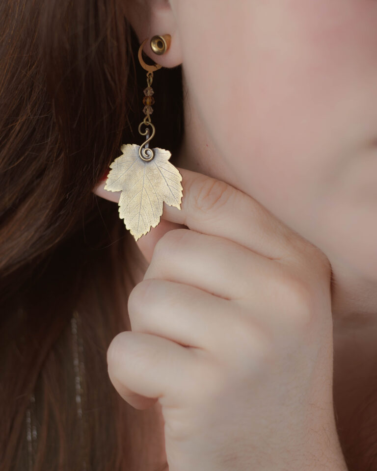 Boucles d'oreilles artisanales feuille d'érable