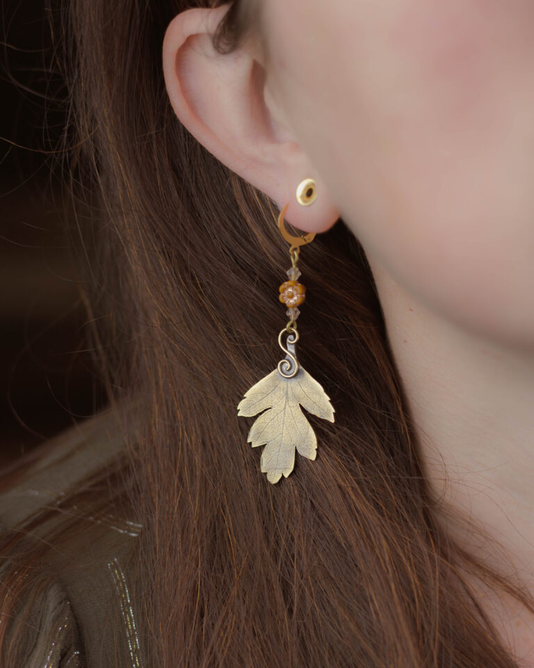 Boucles d'oreilles artisanale feuille d'aubépine